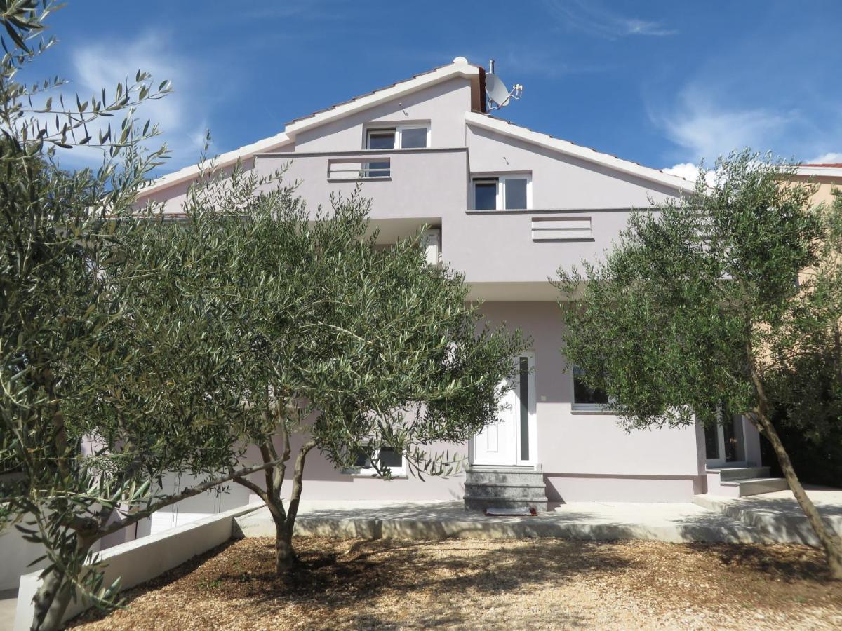M&L Holliday Home Biograd Na Moru Exteriör bild